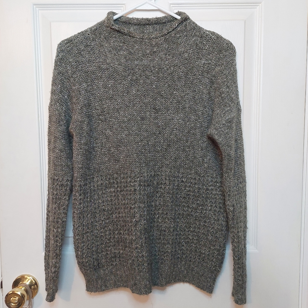 American Eagle Grey Chunky Waffle Knit Textured Fuzzy Pullover Sweater Size XS